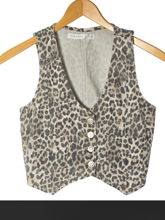 Altar'd State Tops - Altar’d State Leopard Print Vest - Neutral Tan & Gray